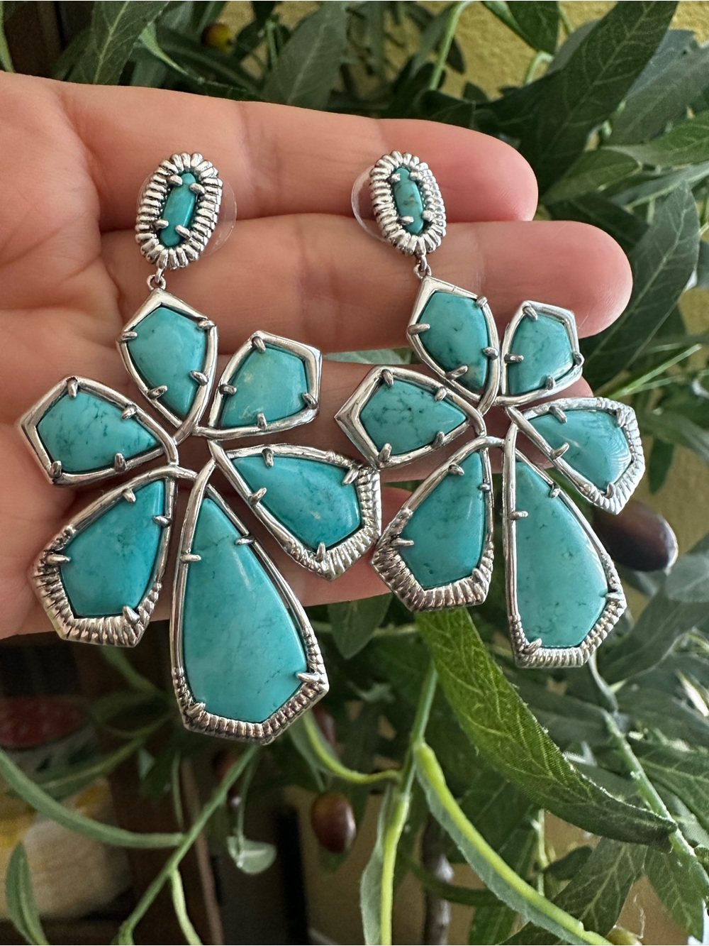 Kendra Scott Turquoise Floral Statement Drop Earrings - Picture 7 of 8